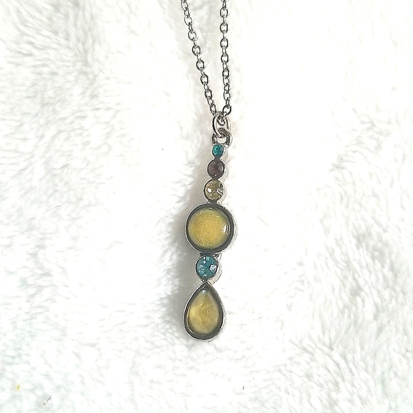 Lia Sophia necklace - Picture 2 of 5